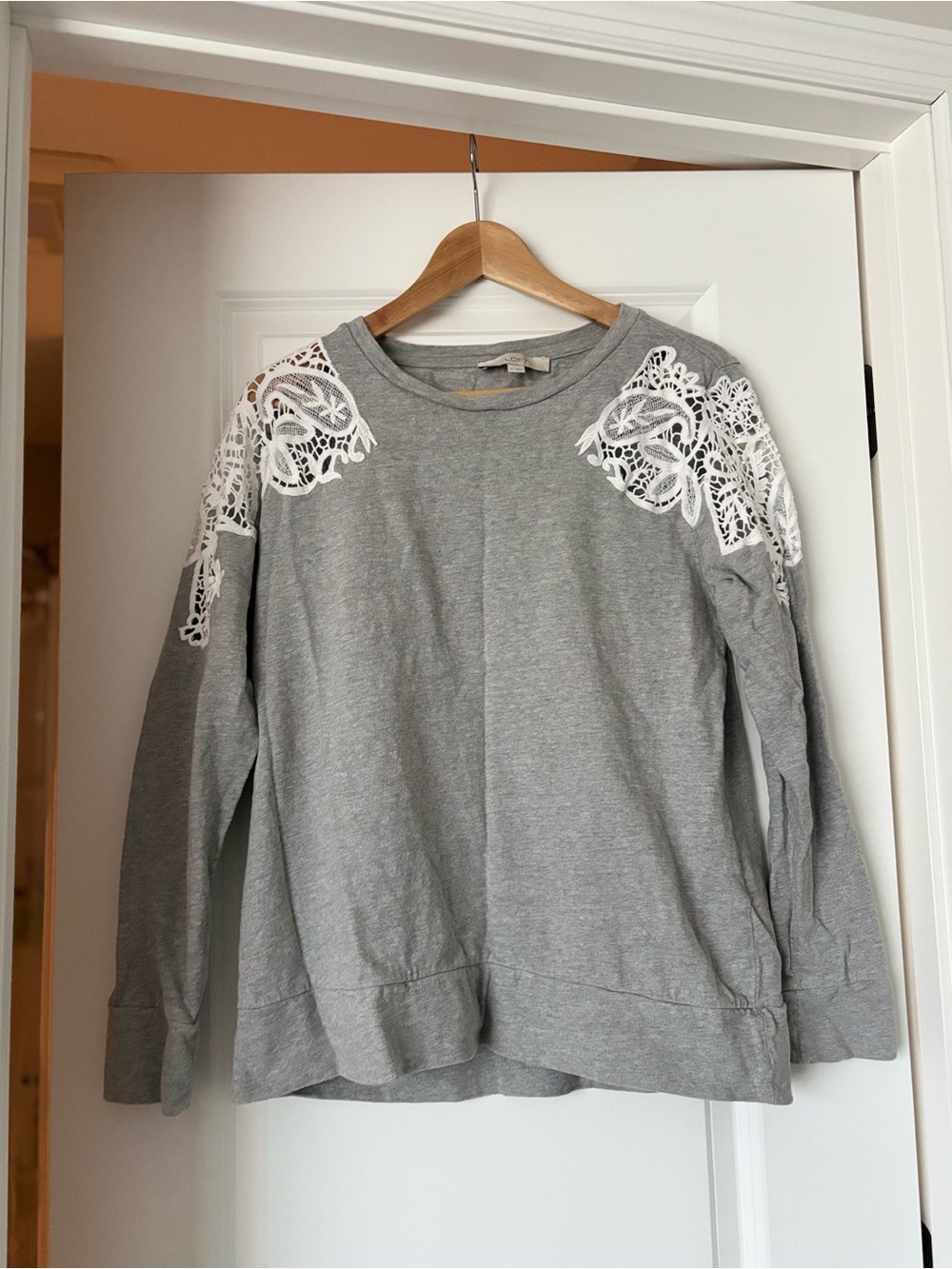 Loft Gray Women's Pullover Top with White Lace Shoulder Detail